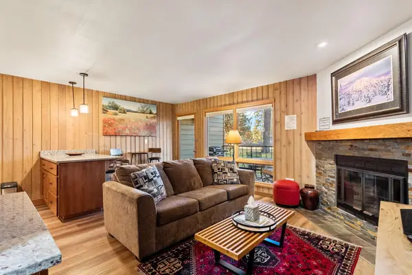 19717 SW Mount Bachelor Drive #UNIT 152, Bend, OR 97702