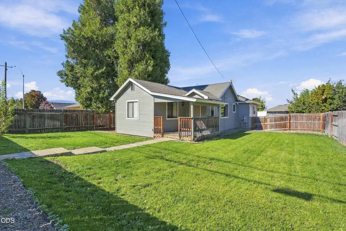 1908 Cunningham Avenue, Medford, OR 97501 - #1
