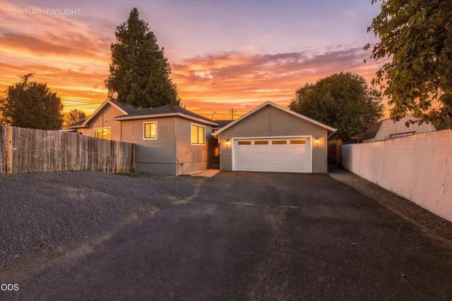 1908 Cunningham Avenue, Medford, OR 97501 - #2
