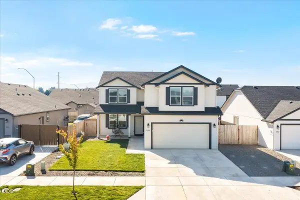 3688 Carlin Drive, Medford, OR 97504