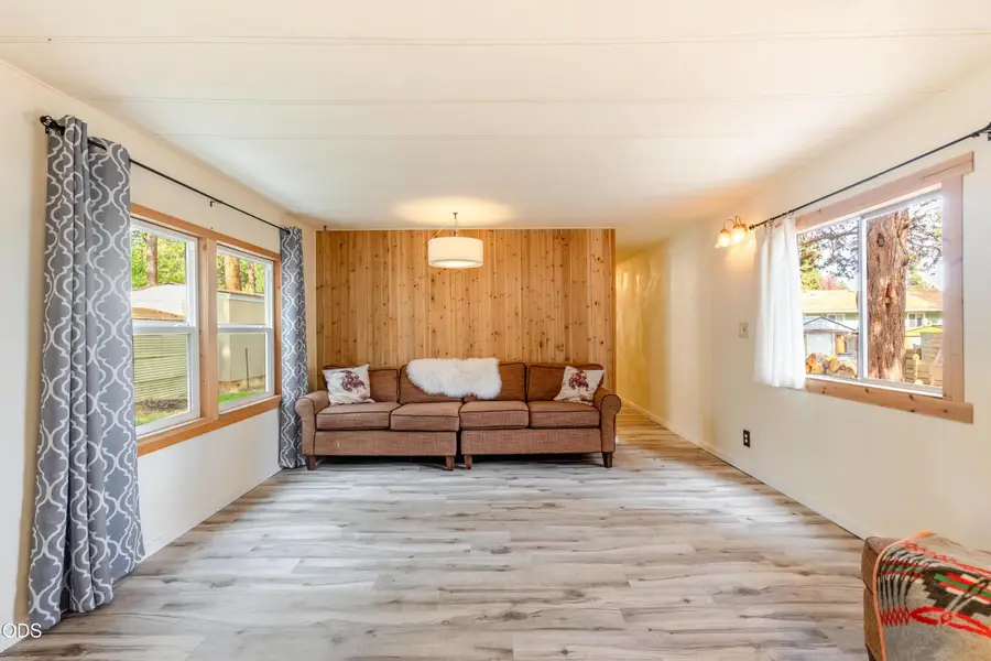 141 SW 15th Street #UNIT 21, Bend, OR 97702 - #3