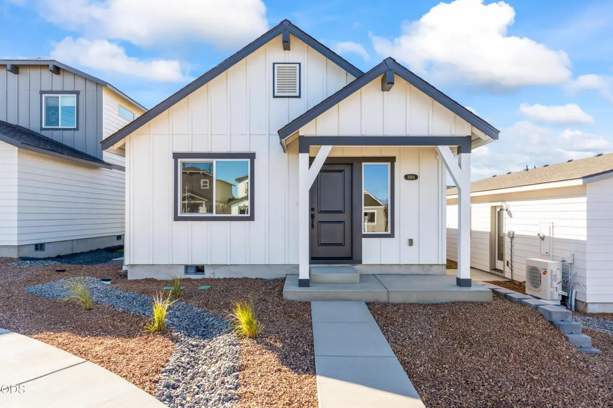 3984 SW Obsidian Place #139, Redmond, OR 97756 - #1