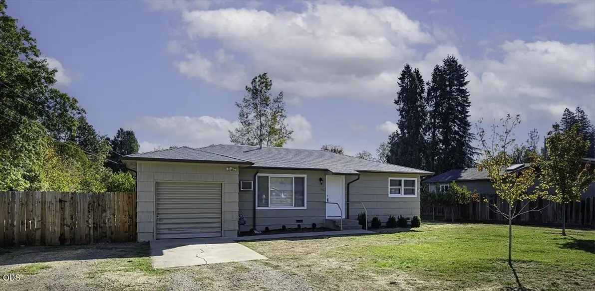 2007 Griffin Creek Road, Medford, OR 97501 - #1