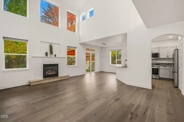 19564 Sager Loop, Bend, OR 97702