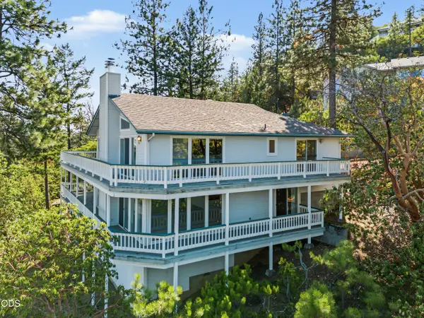 472 Waterline Road, Ashland, OR 97520
