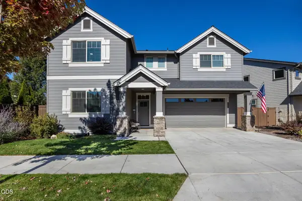 4395 SW 36th Street, Redmond, OR 97756
