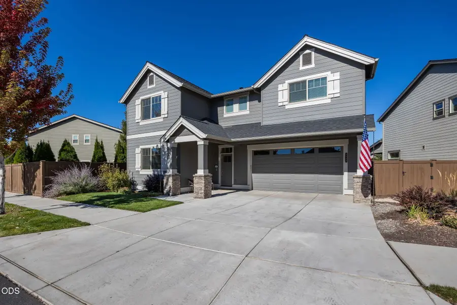 4395 SW 36th Street, Redmond, OR 97756 - #2