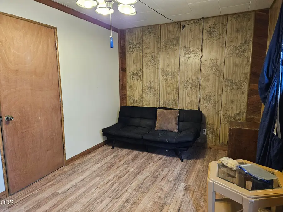 4491 Stebbins Avenue, Klamath Falls, OR 97601 - #3