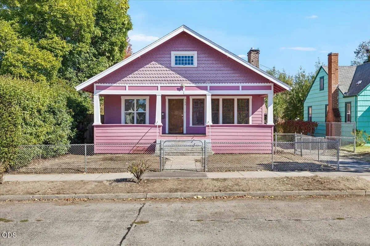 332 N Ivy Street, Medford, OR 97501 - #1