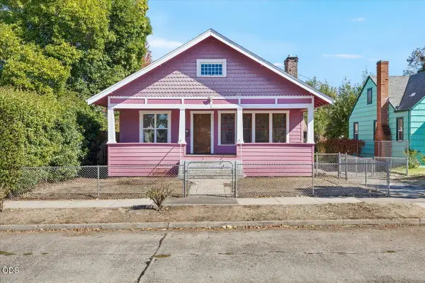 332 N Ivy Street, Medford, OR 97501