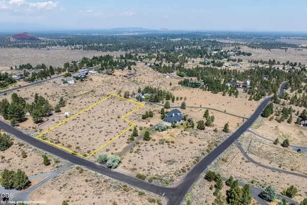 59633 Calgary Loop, Bend, OR 97702