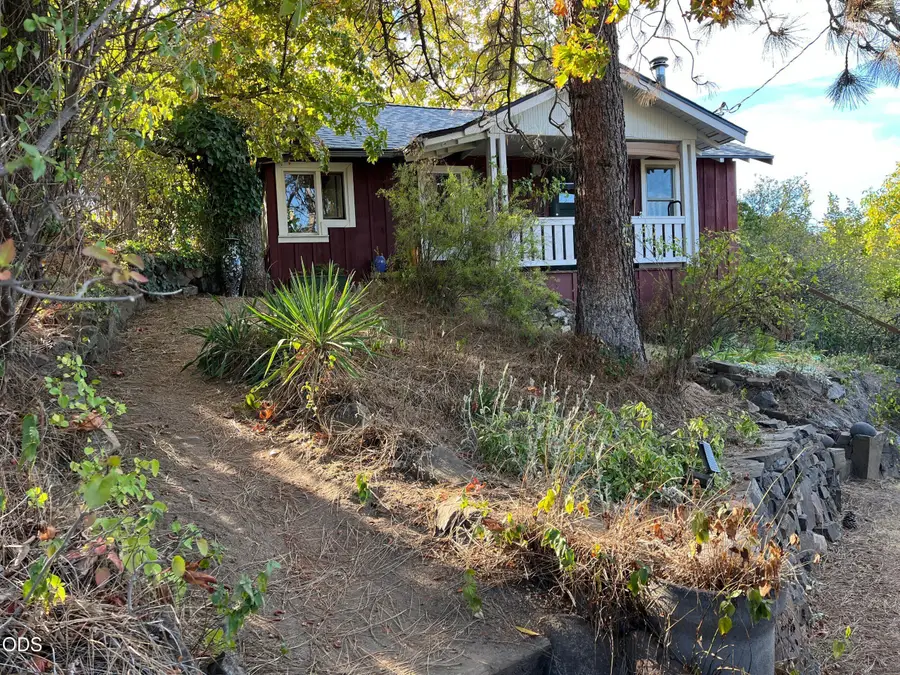 285 Wimer Street, Ashland, OR 97520 - #2