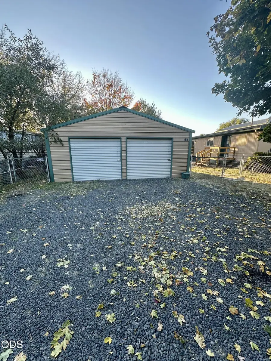 3626 Madison Street, Klamath Falls, OR 97603 - #2