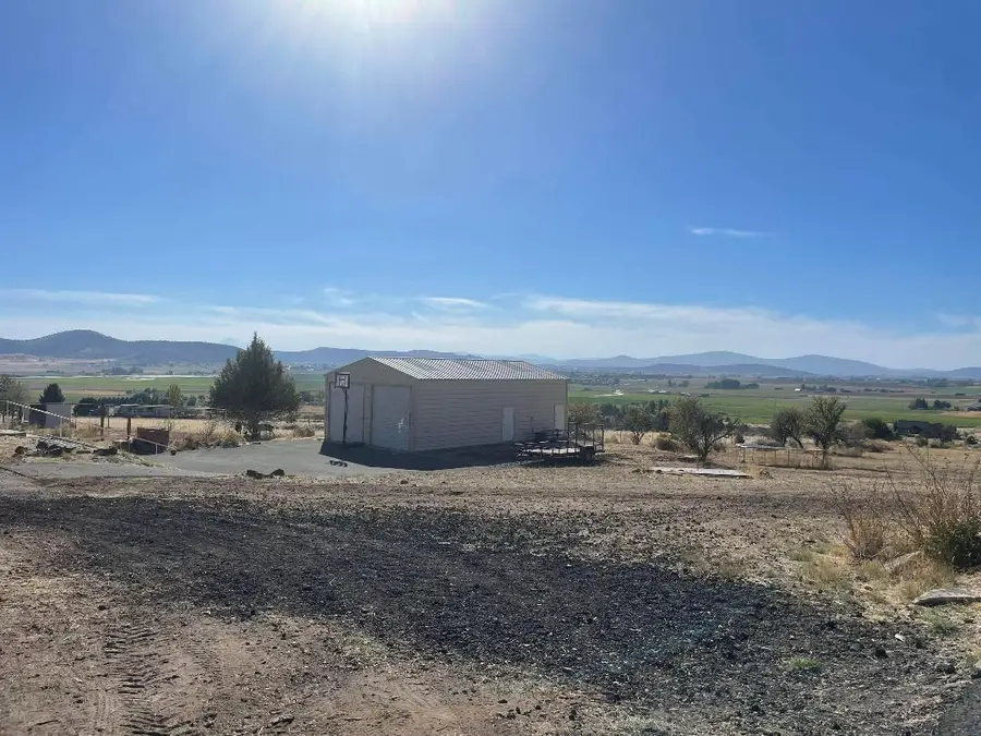 4214 Jana Drive, Klamath Falls, OR 97603 - #2
