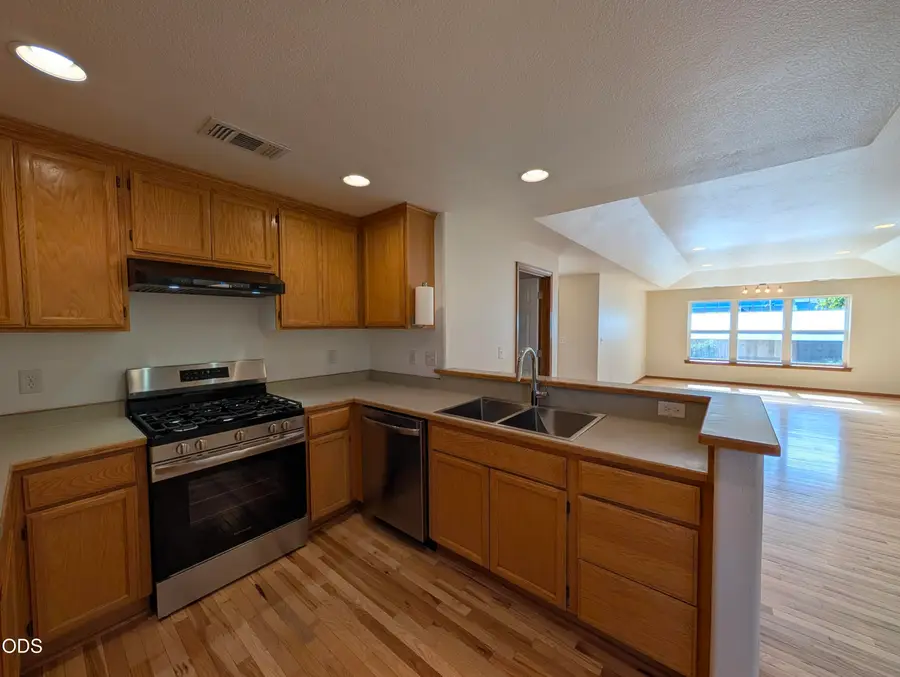 1065 Shayla Lane, Central Point, OR 97502 - #2