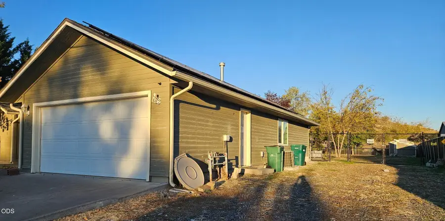 3023 Cortez Street, Klamath Falls, OR 97601 - #2