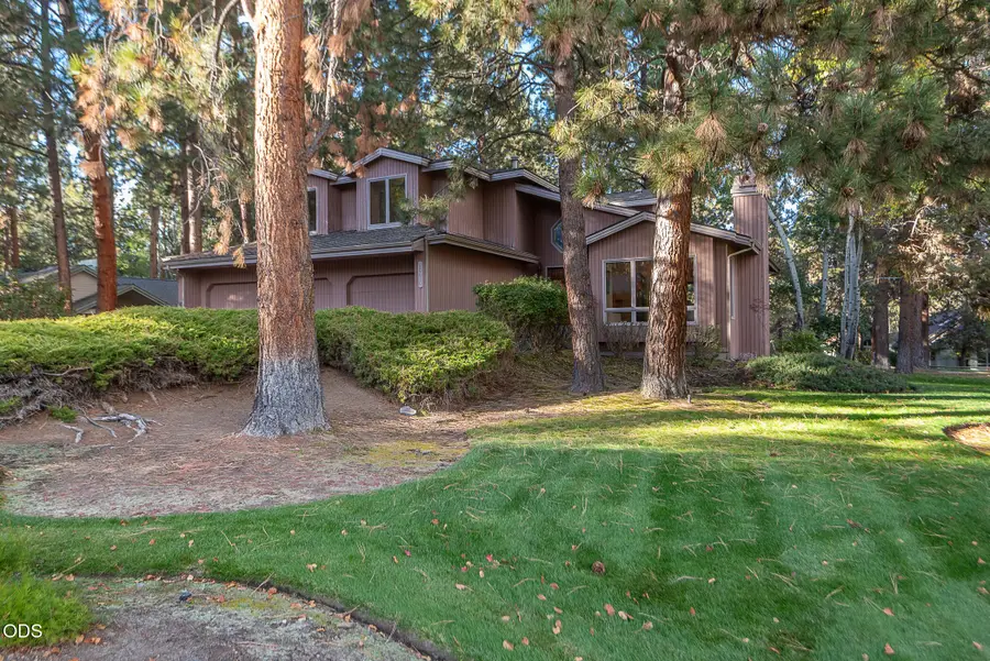 60630 Thunderbird, Bend, OR 97702 - #3