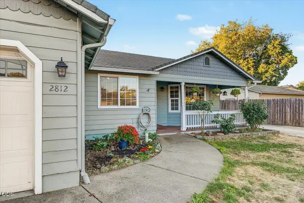 2812 Table Rock Road, Medford, OR 97501