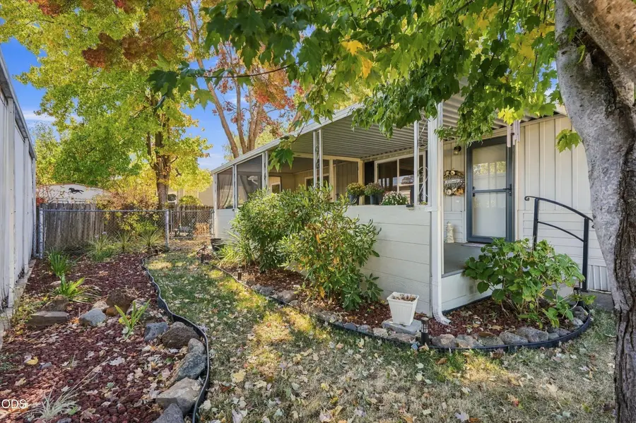 3431 S Pacific Highway #SPC 97, Medford, OR 97501 - #3
