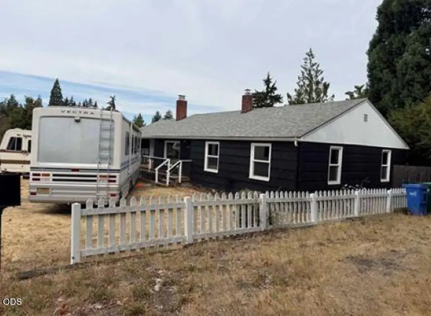 3251 W 18th Avenue, Eugene, OR 97402 - #1
