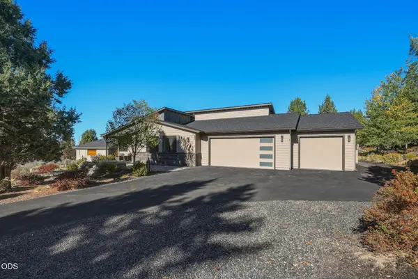 1272 Trail Creek Drive, Redmond, OR 97756