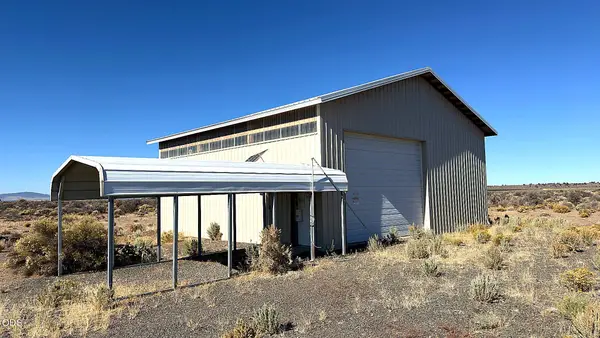 86645 Stagecoach Lane, Christmas Valley, OR 97641