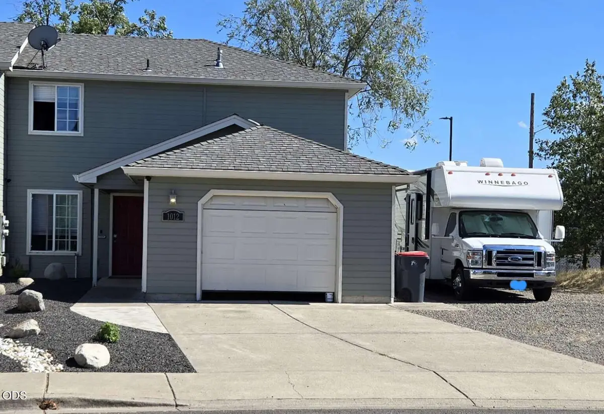 1012 Sunrise Way, Central Point, OR 97502 - #1
