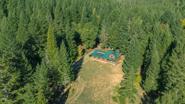 37010 Redwood Highway, Cave Junction, OR 97523