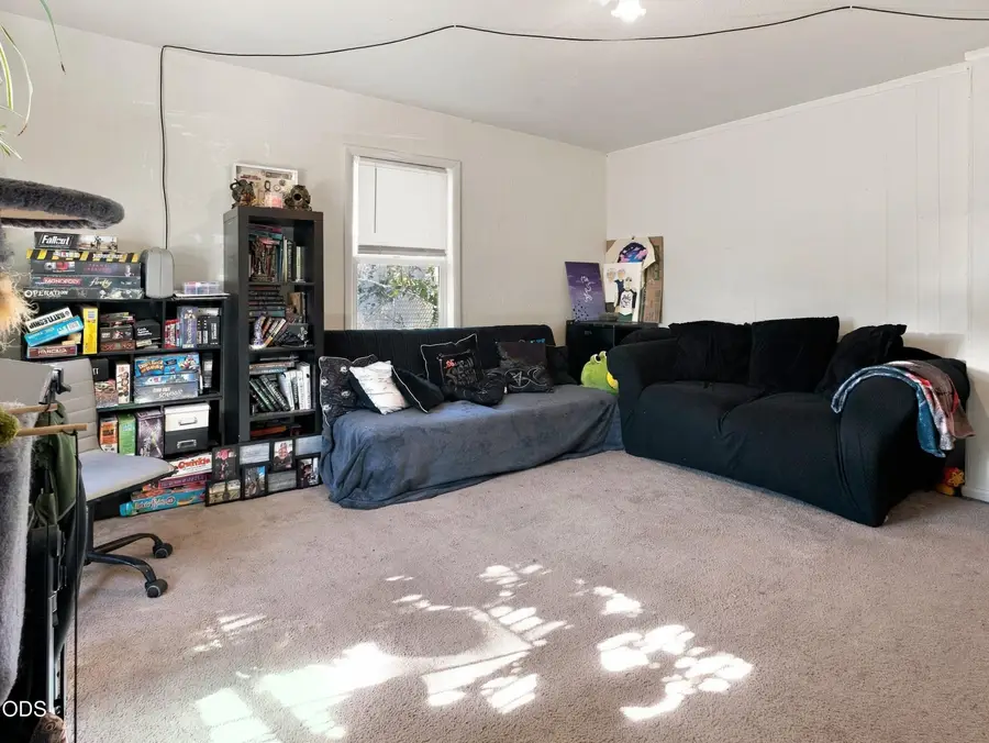 527 Upham, Klamath Falls, OR 97601 - #2