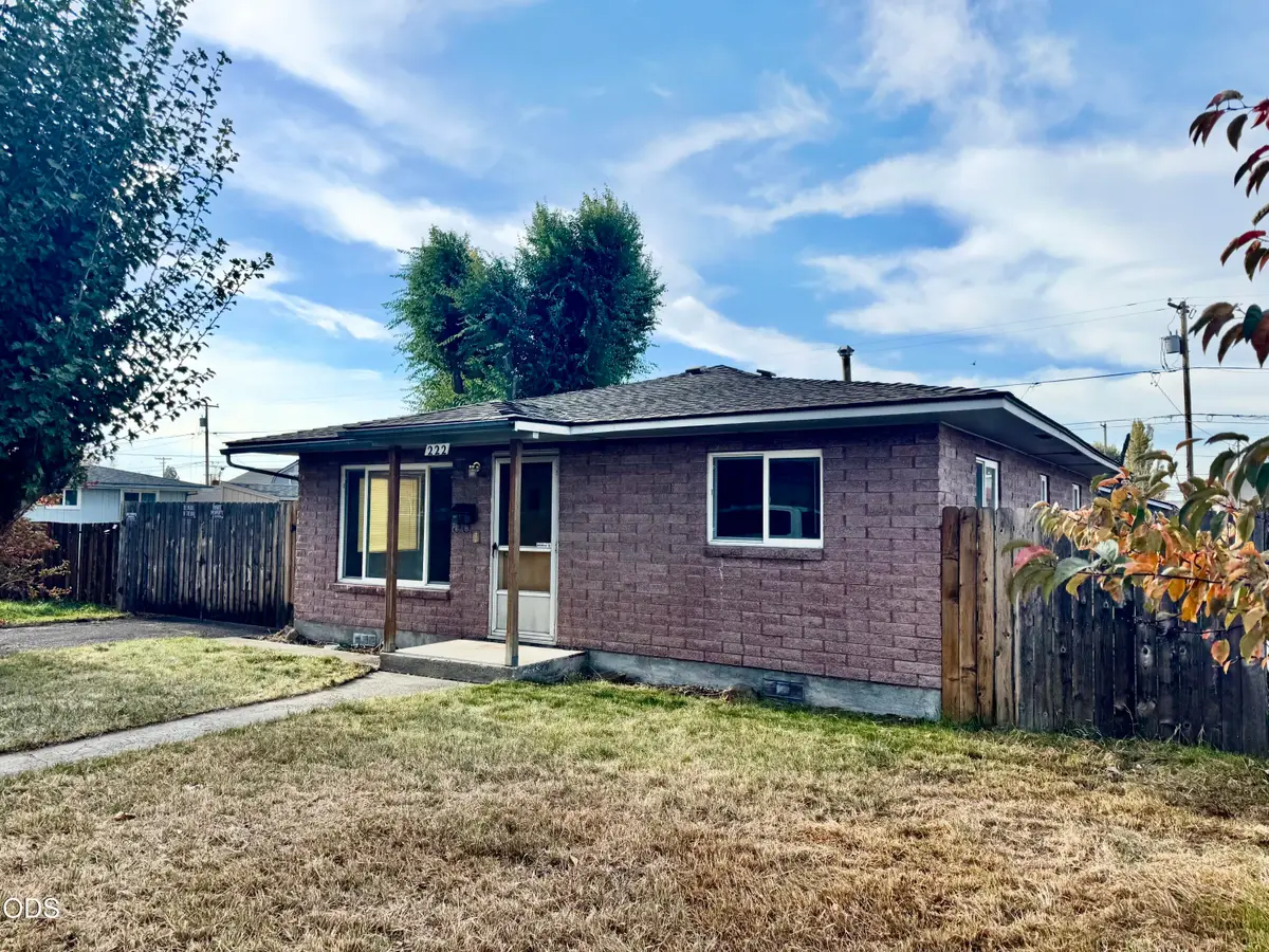 222 Martin Street, Klamath Falls, OR 97601 - #1