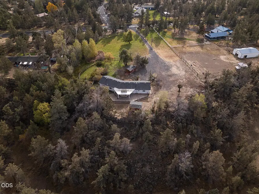 3915 NW 21st Street, Redmond, OR 97756 - #2
