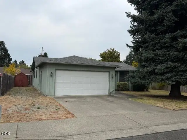 1710 SW Brownell Avenue, Grants Pass, OR 97526 - #2