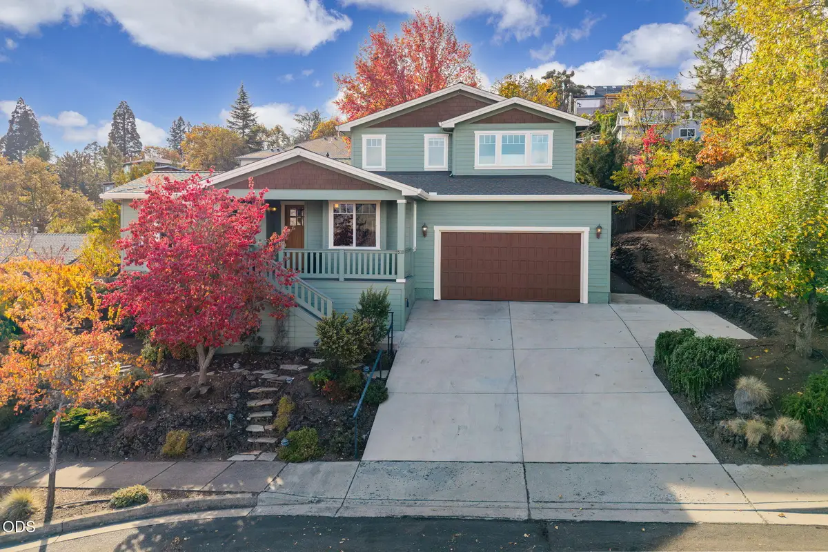 520 Lakota Way, Ashland, OR 97520 - #1