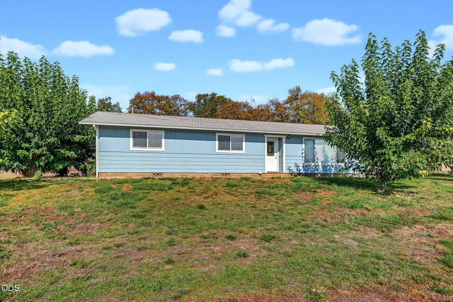 10994 Agate Road, Eagle Point, OR 97524 - #3