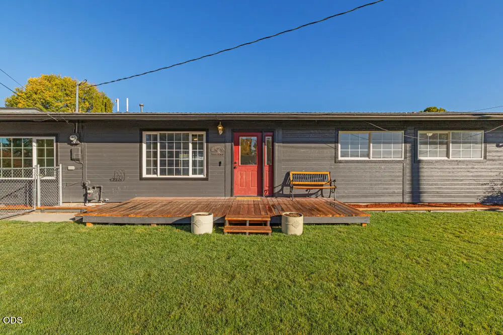 5911 Onyx Avenue, Klamath Falls, OR 97603 - #1