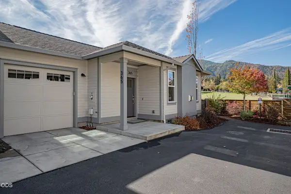 365 S Mountain Avenue, Ashland, OR 97520