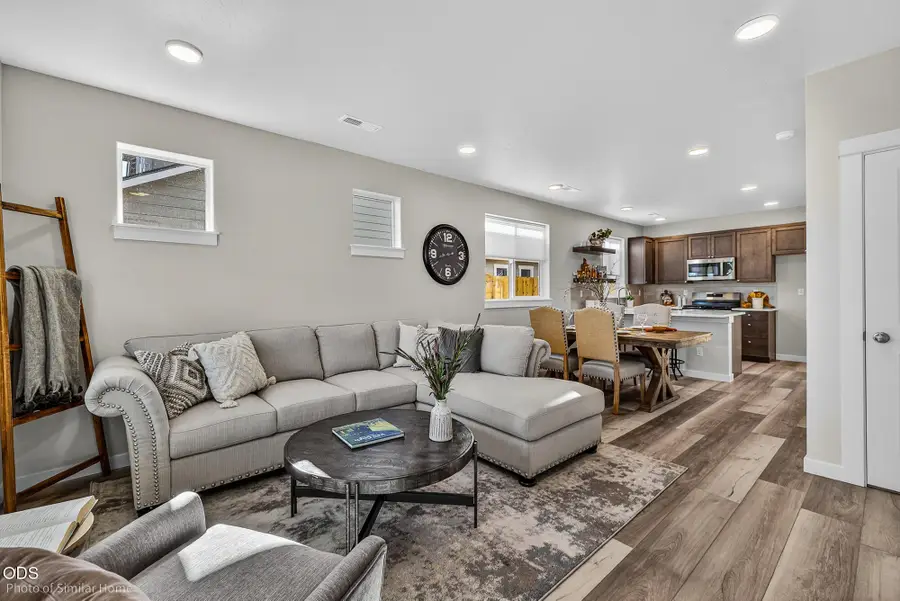 2716 NW 28th Street, Redmond, OR 97756 - #2