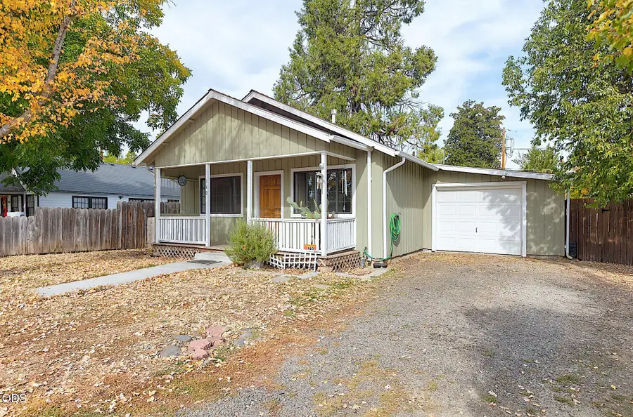 140 Napa Street, Eagle Point, OR 97524 - #3