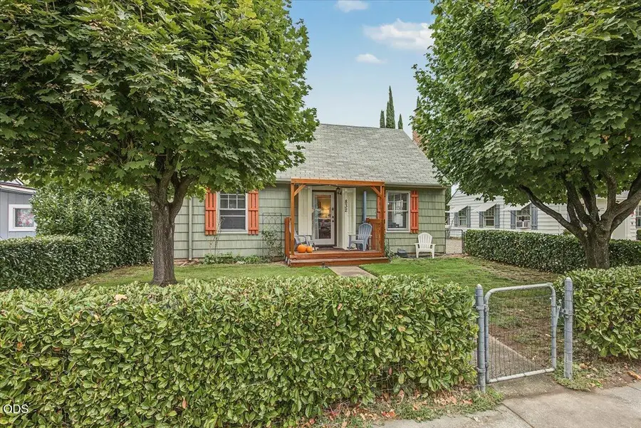 832 Palm Street, Medford, OR 97501 - #2