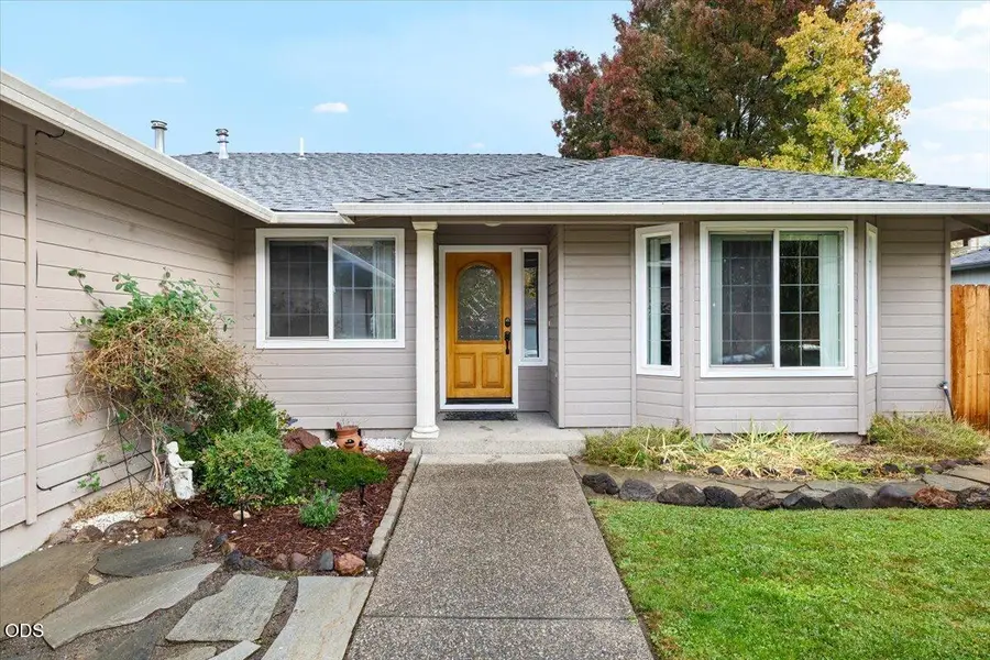 37 Eagle View Drive, Eagle Point, OR 97524 - #2