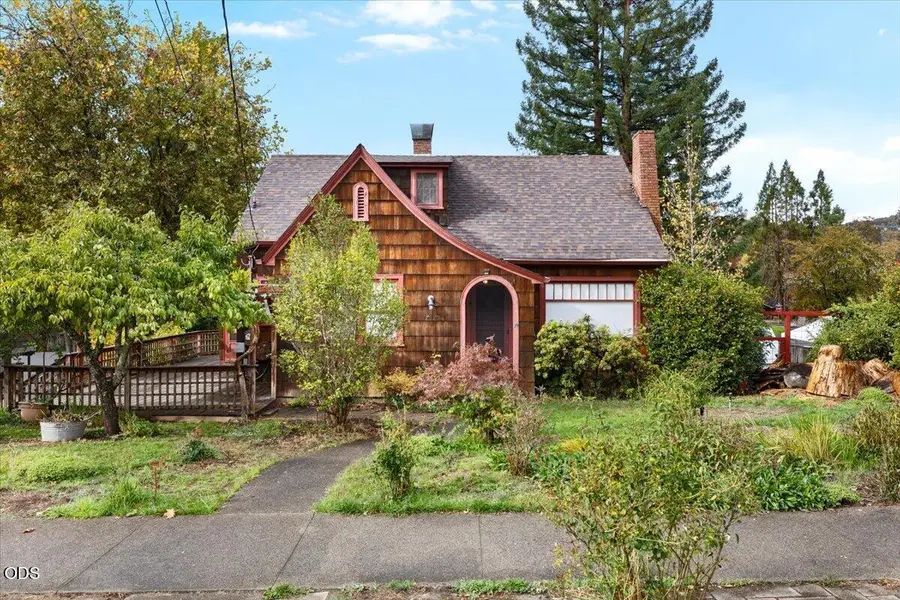 1250 NW Lawnridge Avenue, Grants Pass, OR 97526 - #2