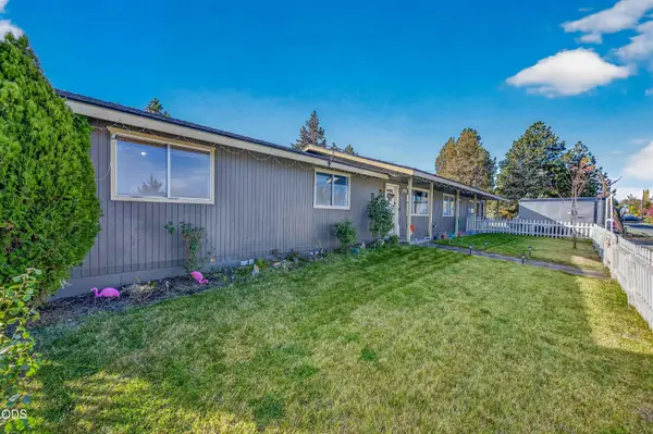 2456 SW Timber Avenue, Redmond, OR 97756