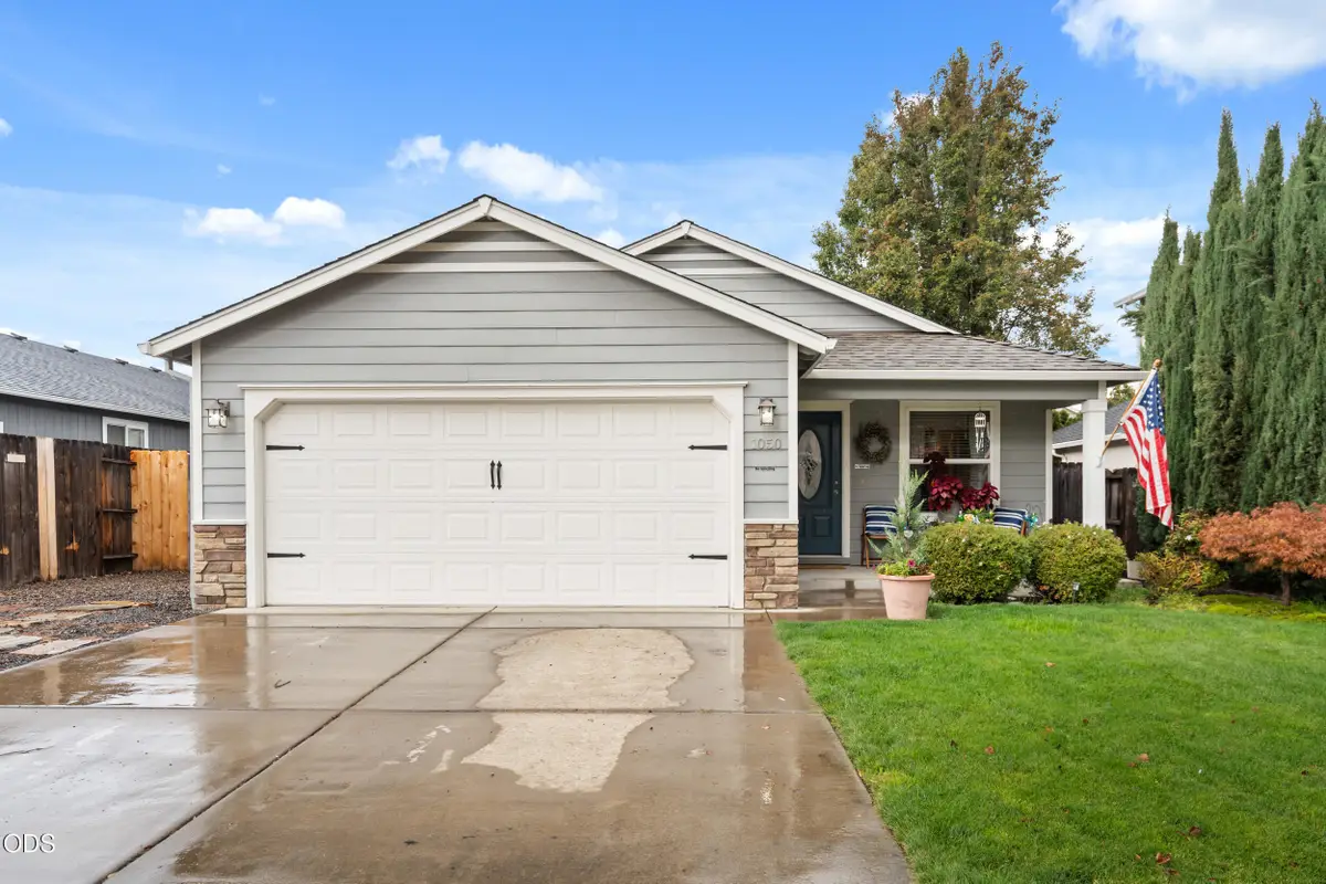 1050 Compton Way, Medford, OR 97501 - #1