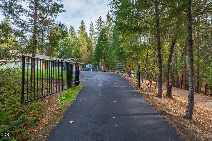 3131 Midway Avenue, Grants Pass, OR 97527 - #2