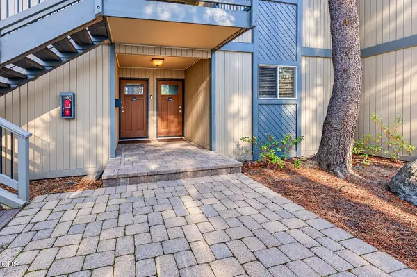 19717 SW Mount Bachelor Drive #UNIT 126, Bend, OR 97702