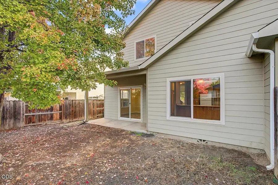 1060 Megan Lane, Phoenix, OR 97535 - #3