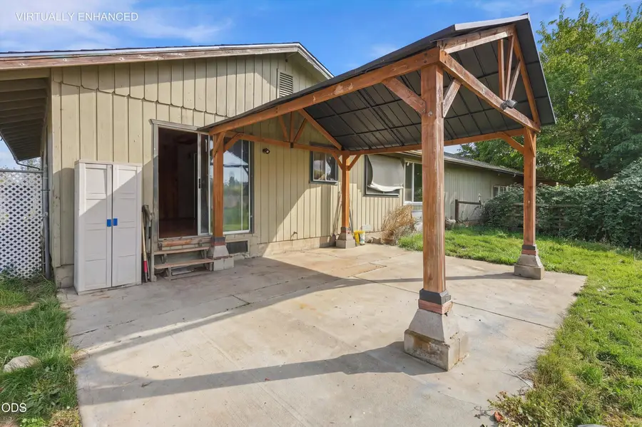 1380 Ojai Avenue, Grants Pass, OR 97527 - #3