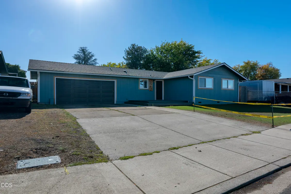 2542 Carr Street, White City, OR 97503 - #1