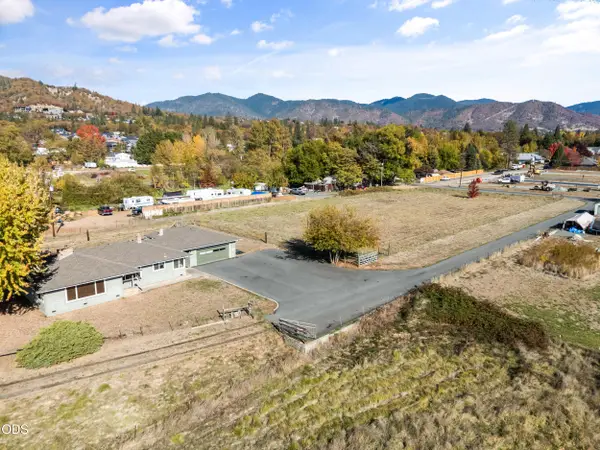 470 Lincoln Road, Grants Pass, OR 97526