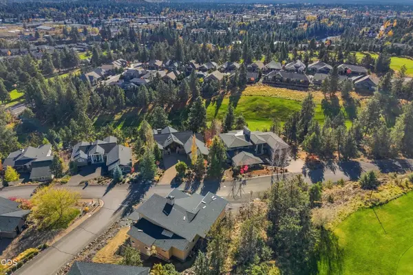 3418 NW Fairway Heights Drive #155, Bend, OR 97703